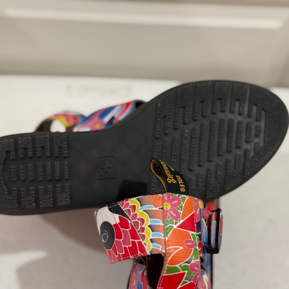 NEW Dr. Martens “ Bessie “ Leather Koi Pond Platform Sandals ~ Size 10 - Picture 7 of 16